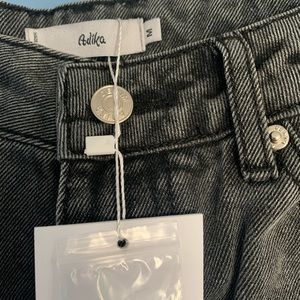 Adika jeans